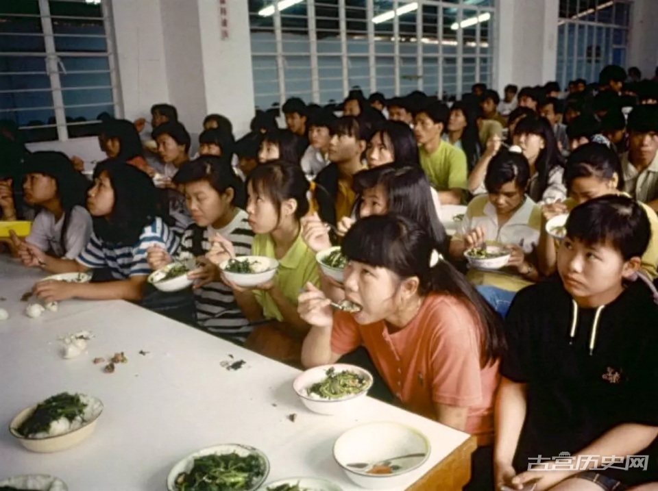 老照片九十年代在广州深圳的打工仔