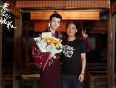 《君面似桃花》电视剧剧情介绍