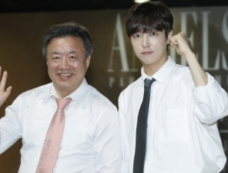 话剧《Angels in America》剧情介绍