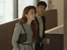 《玫瑰的故事》方协文为什么拒绝录用留过学的员工