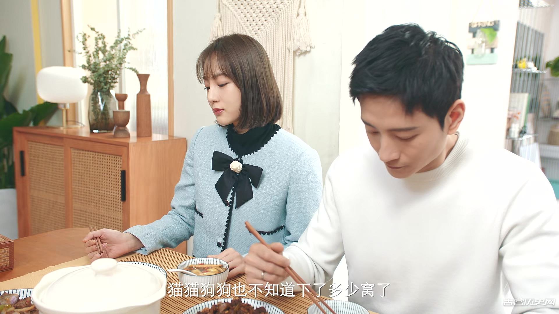 《镜中的完美丈夫》1集分集剧情介绍