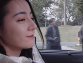 《你是我的荣耀》乔晶晶去山里挖笋,于途走路去追妻,被弟弟调侃