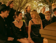 美剧《坏猴子》剧情介绍