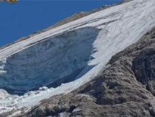 马尔莫拉达冰川简介