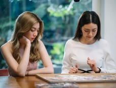 泰剧《我们的秘密》医生妈妈为什么现在开始逼婚