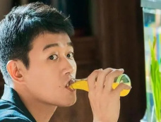 《玫瑰的故事》玫瑰哥哥为什么叫黄牡丹