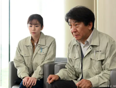 《双面骗子虚假警察第一季》第6集分集剧情介绍