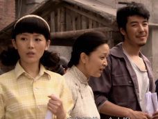 《工人大院》第1集分集剧情介绍