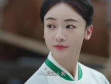 《墨雨云间》薛芳菲与李家公子打赌