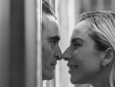 电影《小丑2：双重妄想》评级是什么