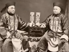 清朝正一品官员待遇是什么样的