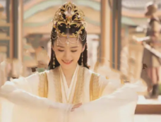 《<em>且试天下</em>》绣着蛩蛩与距虚的手帕是谁的