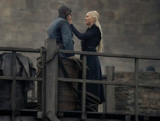 美剧《龙之家族第二季》亚当和埃林的生父是谁