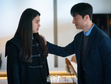 《完美的家族》养父母的儿子是怎么死的