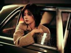 《你比星光美丽》纪星真的和同科签合约了吗