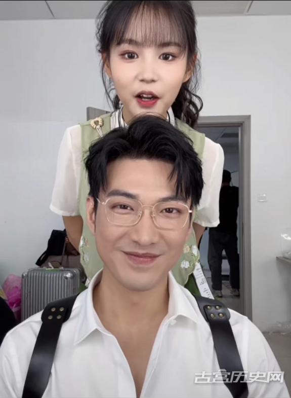 《闪婚后夫人不按常理出牌》剧情介绍