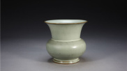 故宫馆藏钧窑月白釉渣斗式花盆
