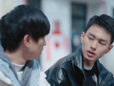 《路过我年少时光的蓝色》秦骁齐鹭结局