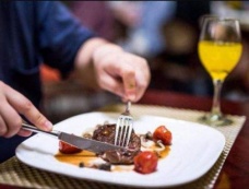 美国人的餐桌礼仪