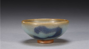 故宫馆藏钧窑天蓝釉紫红斑碗