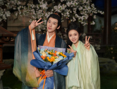 度华年在哪个平台播