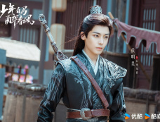 少年白马醉春风百里东君两个师父谁最厉害