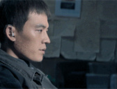 《胆小鬼》秦理变成聋子的原因