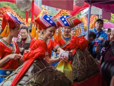 春节各民族的特色