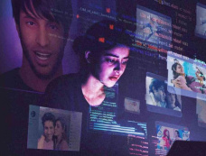 Netflix电影《CTRL 失控危机》剧情解析:我们在网络世界里,永远只是棋子