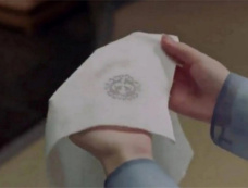 《<em>且试天下</em>》蛩蛩与距虚的手帕是谁的