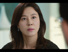 韩剧《红天鹅》rain和金荷娜是不是吻上了