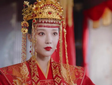 短剧《凤求凰我的老婆是女帝》剧情介绍