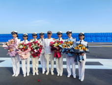 《海天雄鹰》第16集分集剧情介绍