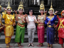 柬埔寨传统服饰介绍