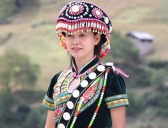 傈僳族女性服饰