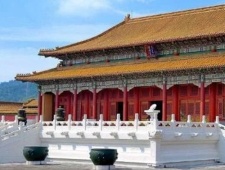 清朝皇帝在故宫哪里办公和休息