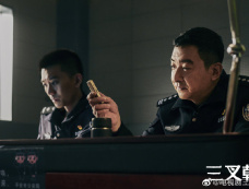 《三叉戟2》第1集分集剧情介绍