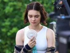 英剧《好女孩的谋杀调查指南》剧情介绍