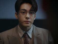 《孤舟》顾易中父亲死因