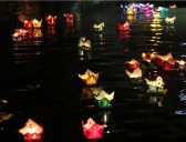 中元节为什么要放河灯