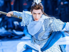 电视剧《长月烬明》白子骞是凡人吗