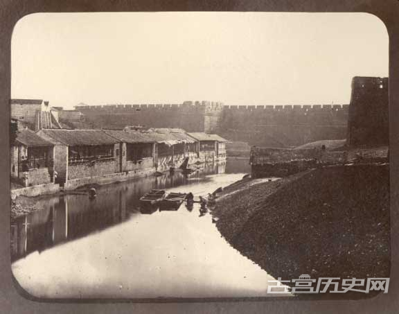 1870年代，上海的城外。