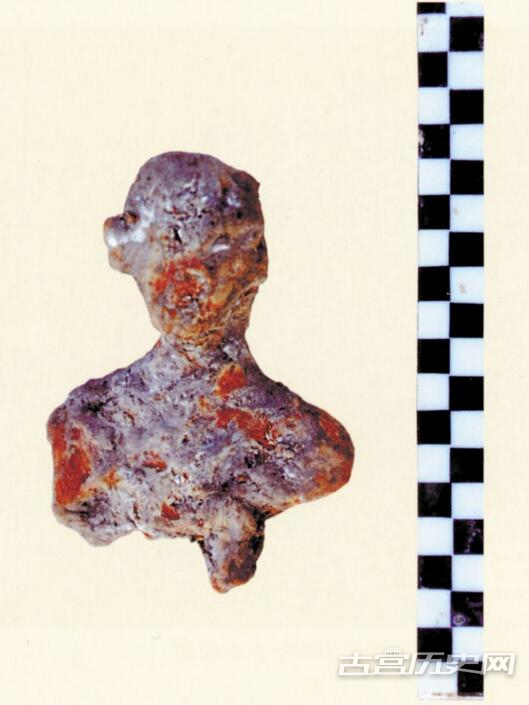 湖南出土史前人陶像和鸟形陶塑 距今4000余年