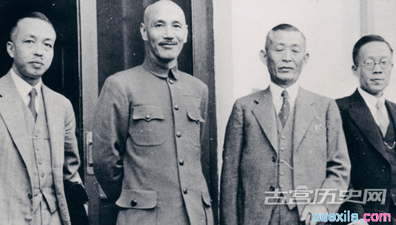 日本对蒋介石诱降的历史