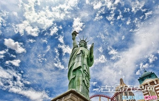 自由女神像是哪个国家赠送的