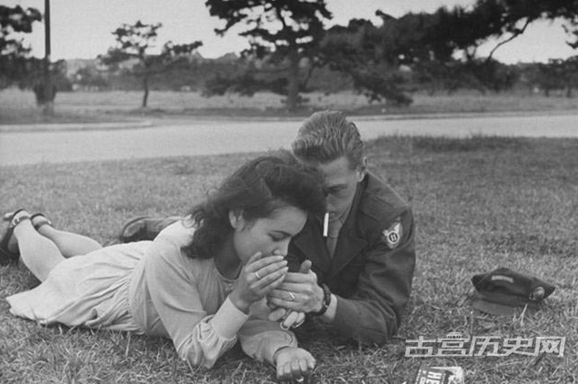 1946年，美军占领军在日本的日常生活。