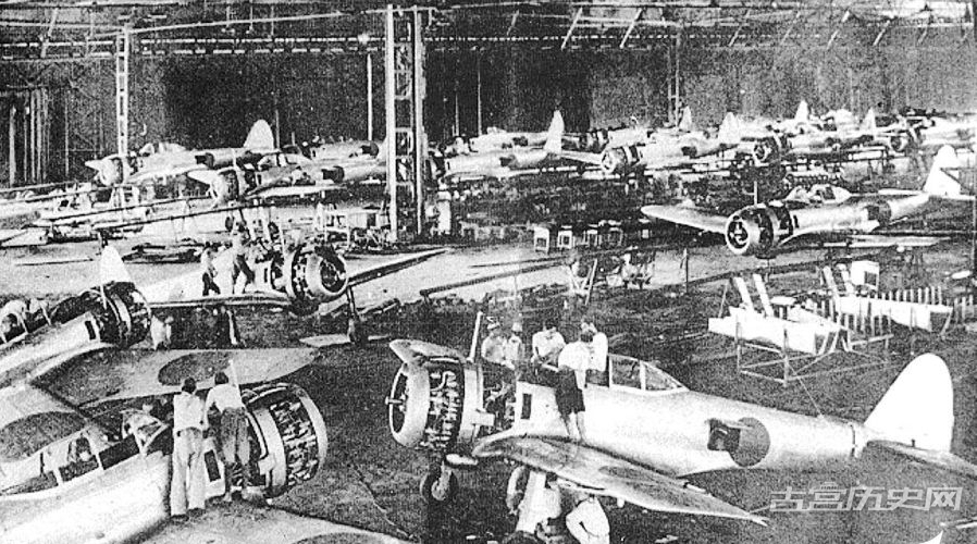战时的日本飞机制造厂。