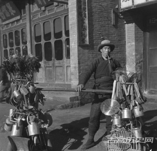 没有城管的日子：民国时期的街头小贩