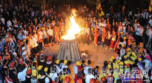 彝族的传统节日有哪些_介绍彝族的传统节日有哪些