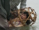 揭秘古代处刑偷情妇女所用的残忍私刑“浸猪笼”